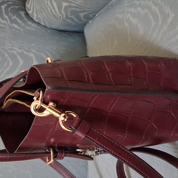 Coach Mollie Bag/Tote Embossed Brown Leather With Crossbody Strap. - Picture 6 of 9